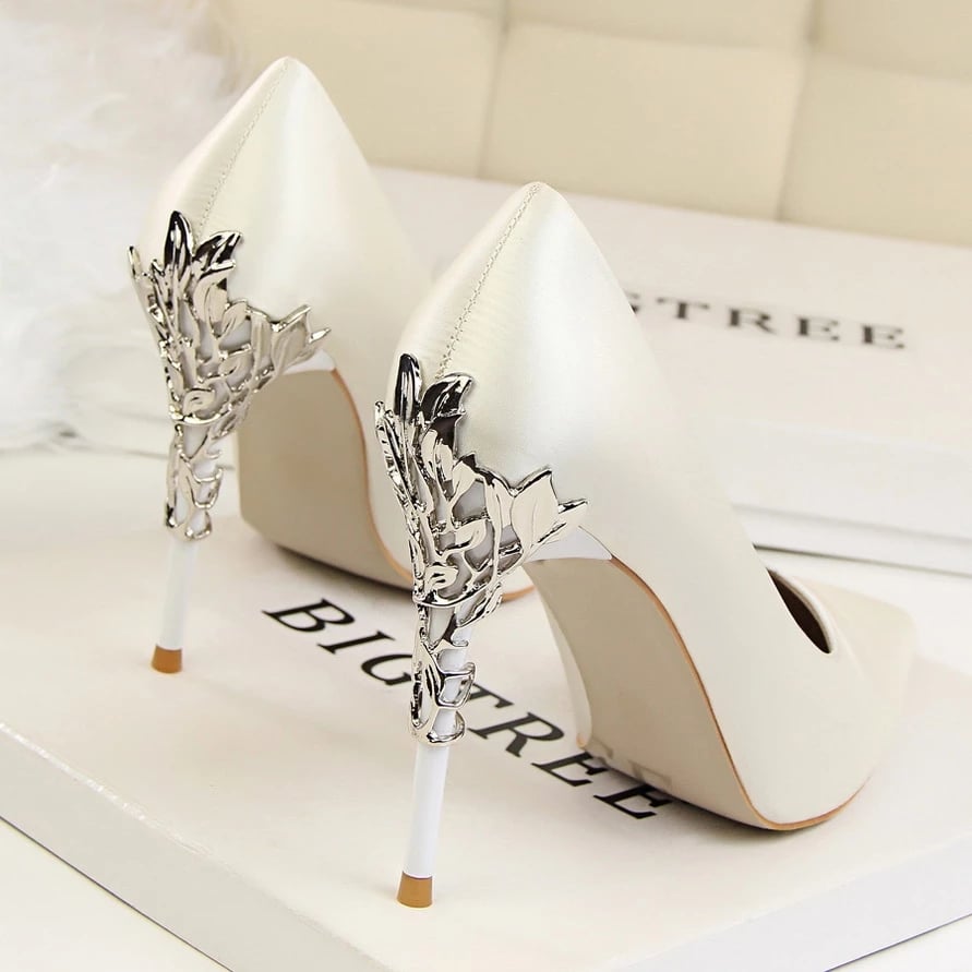 Metal Carved Thin 10cm Heel High Heels Pumps Women Shoes Pointed Toe Ladies Shoes Fashion Candy Colors Wedding Shoes Woman