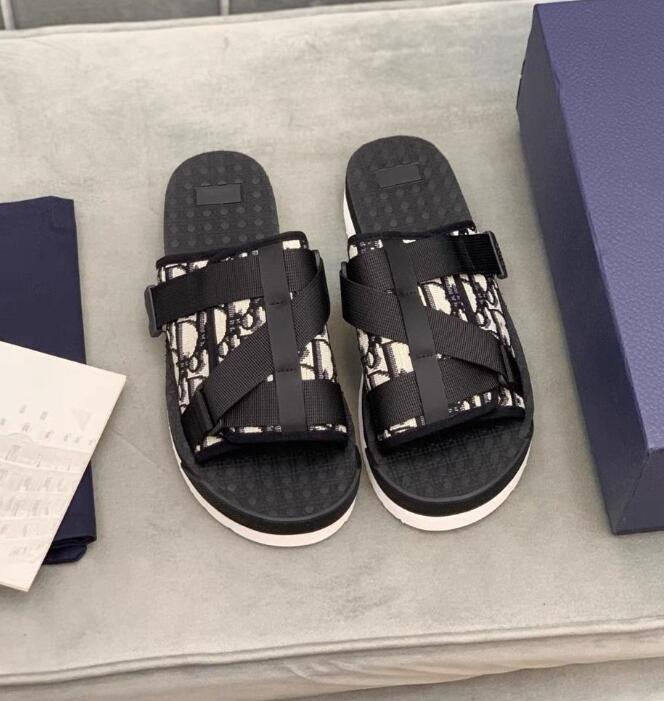 Dior Slides | Dior slides, Dior shoes, Dior sandals