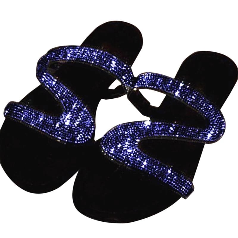 Summer Home Slippers Rhinestone Beach Slippers Women Rivet Sandals Outdoor Wild Soft Surface Flat Bottom Non-slip Flip Flop