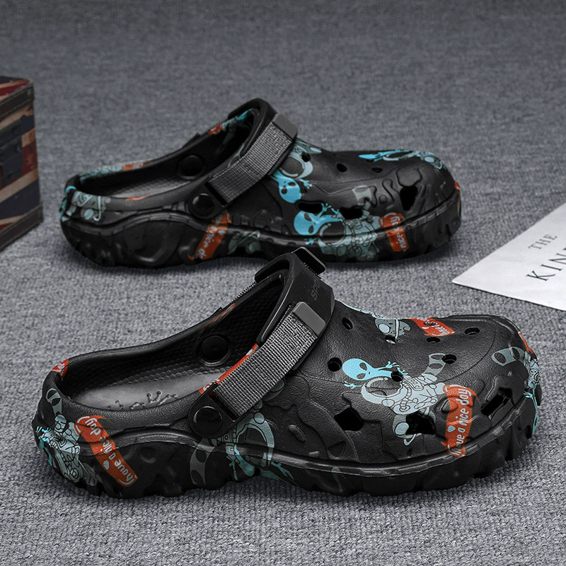 Summer Men Aqua Shoes Slippers EVA Men Outdoor Water Clogs Male Beach Shoes Fashion Water Shoes Luxury Sandals Comfort Home