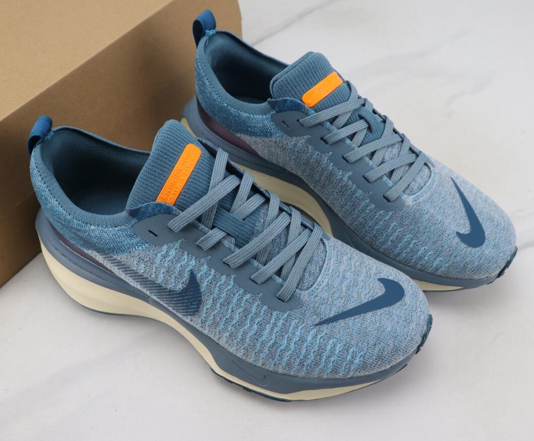 Nike ZoomX Invisible RunFK 3: Lightweight, Breathable Woven Fabric with Superior Shock Absorption for Comfortable Runs