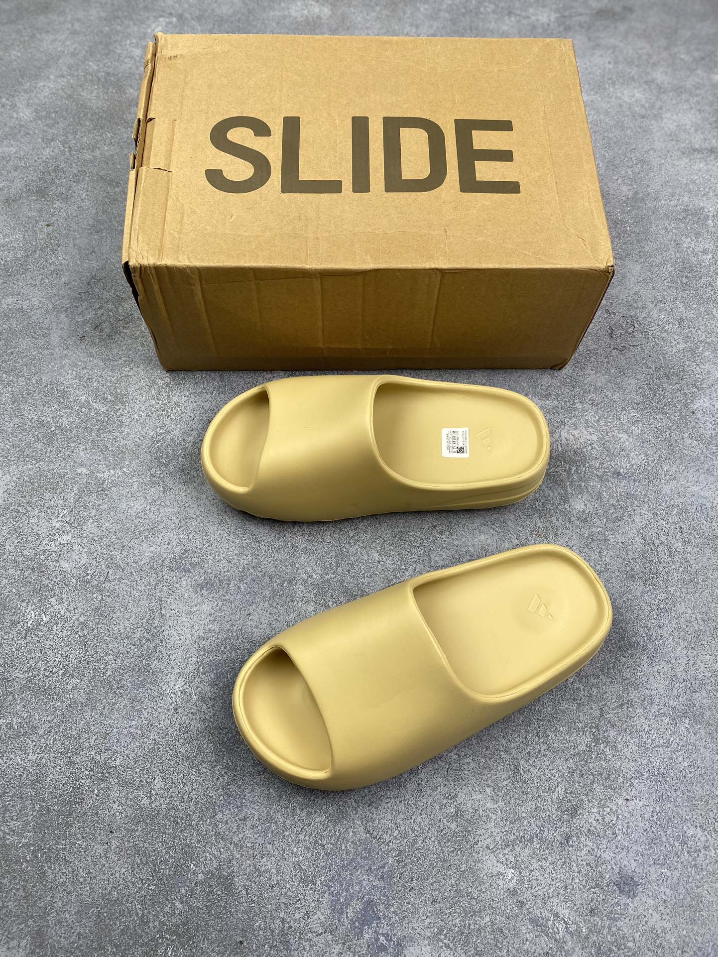 Adidas Originals Yeezy Slide Slippers Flip Flops Home Slippers Beach Slippers Outdoor Sandals Strap Half Slippers