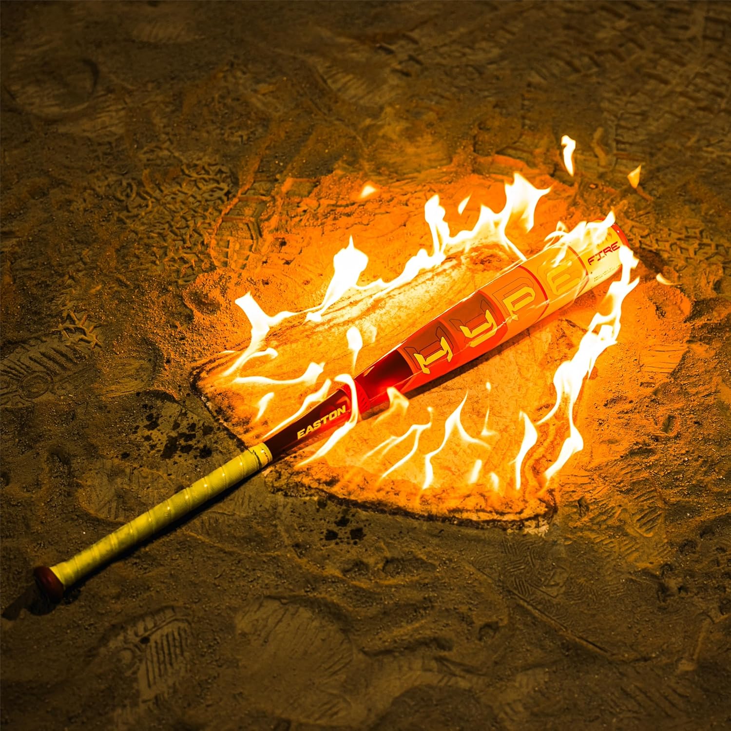 Easton | 2025 | Hype FIRE Baseball Bat | USSSA | -5 / -8 / -10 Drop | 2 3/4" Barrel | 2 Pc. Composite