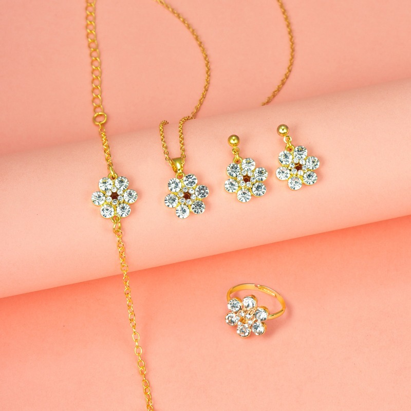 New Fashion Flower Diamond Set Zircon Necklace Earnail Ring Bracelet Jewelry Four Piece Set