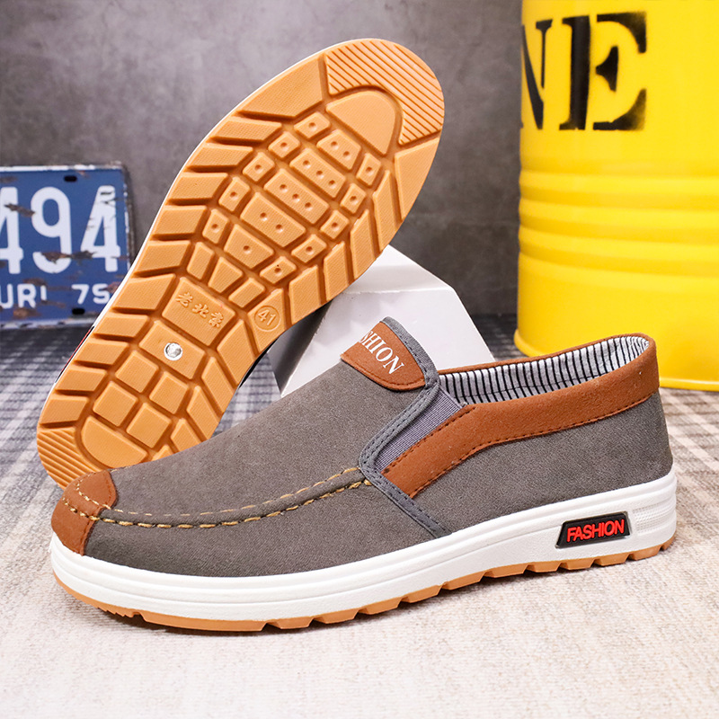 Fashionable Large Size Men's Canvas Shoes Slip-on Lazy Shoes Anti-slip Wear-resistant Casual Shoes with Beef Sole