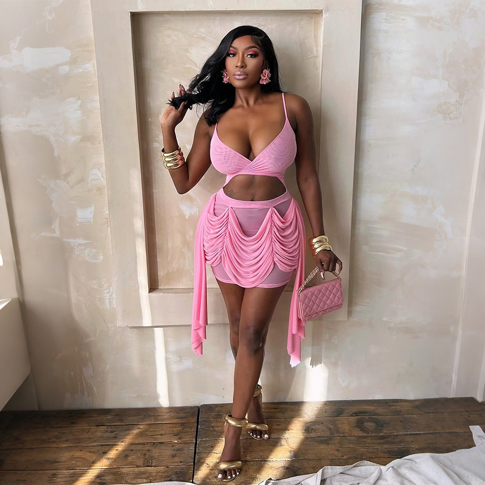 Free delivery of high-quality 2026 new summer women's clothing hot selling sexy deep V-strap dress