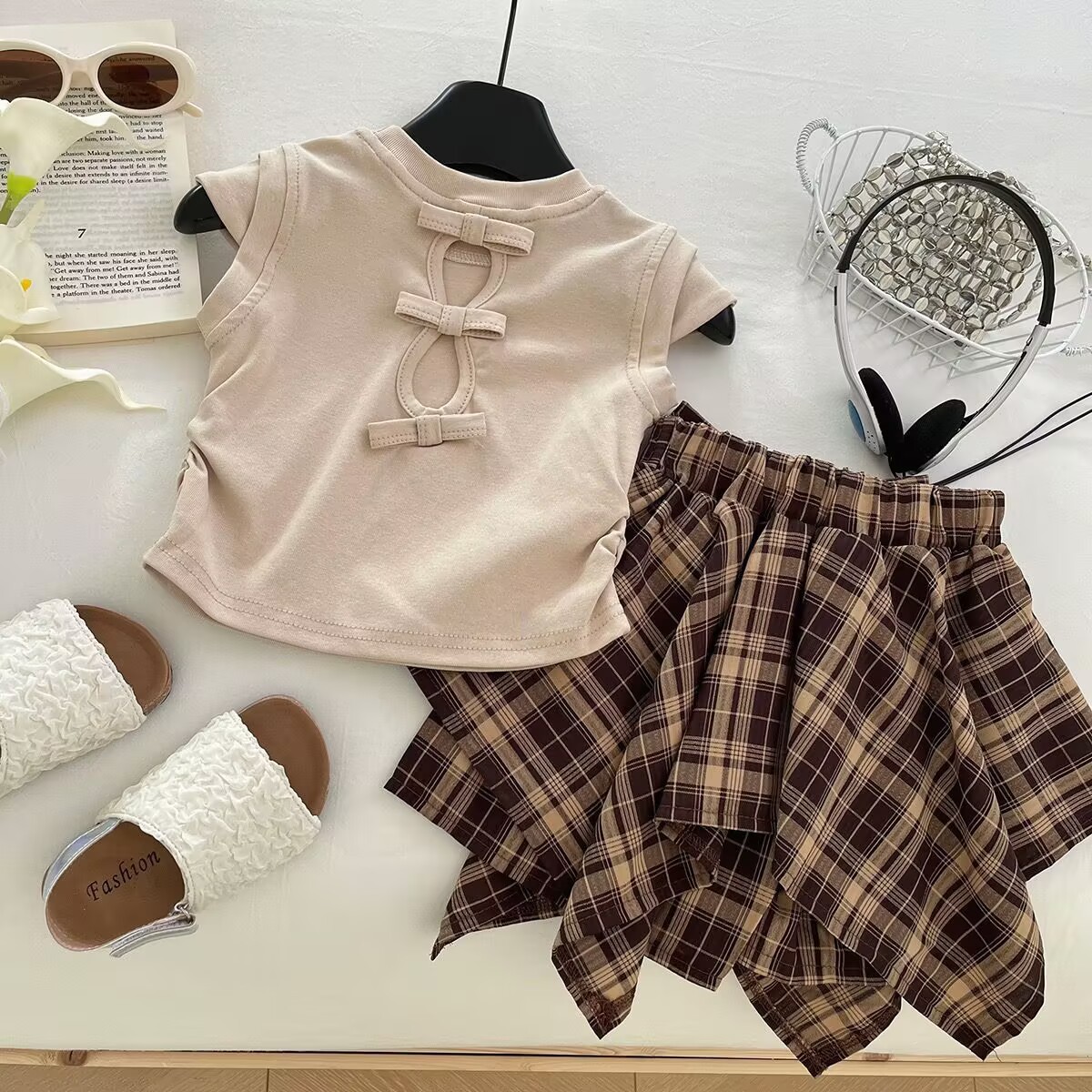 Girls' New High Quality Sleeveless Blouse Plaid Skirt Two-Piece Set