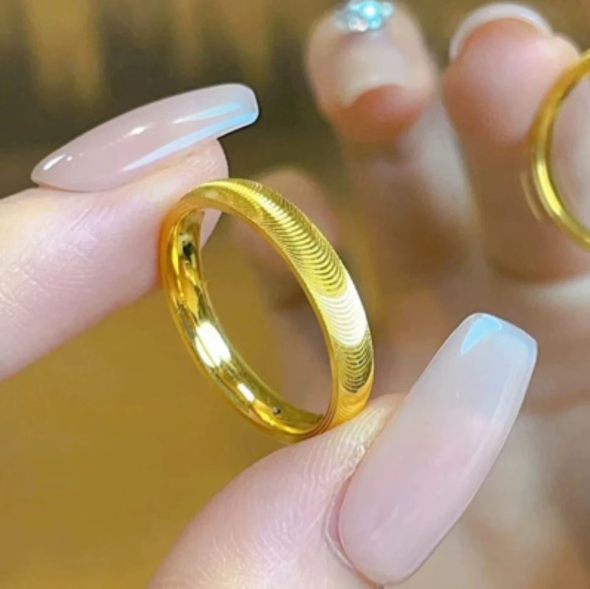 Fashionable light luxury ring ripple ring solid closed cat eye ring titanium steel ring