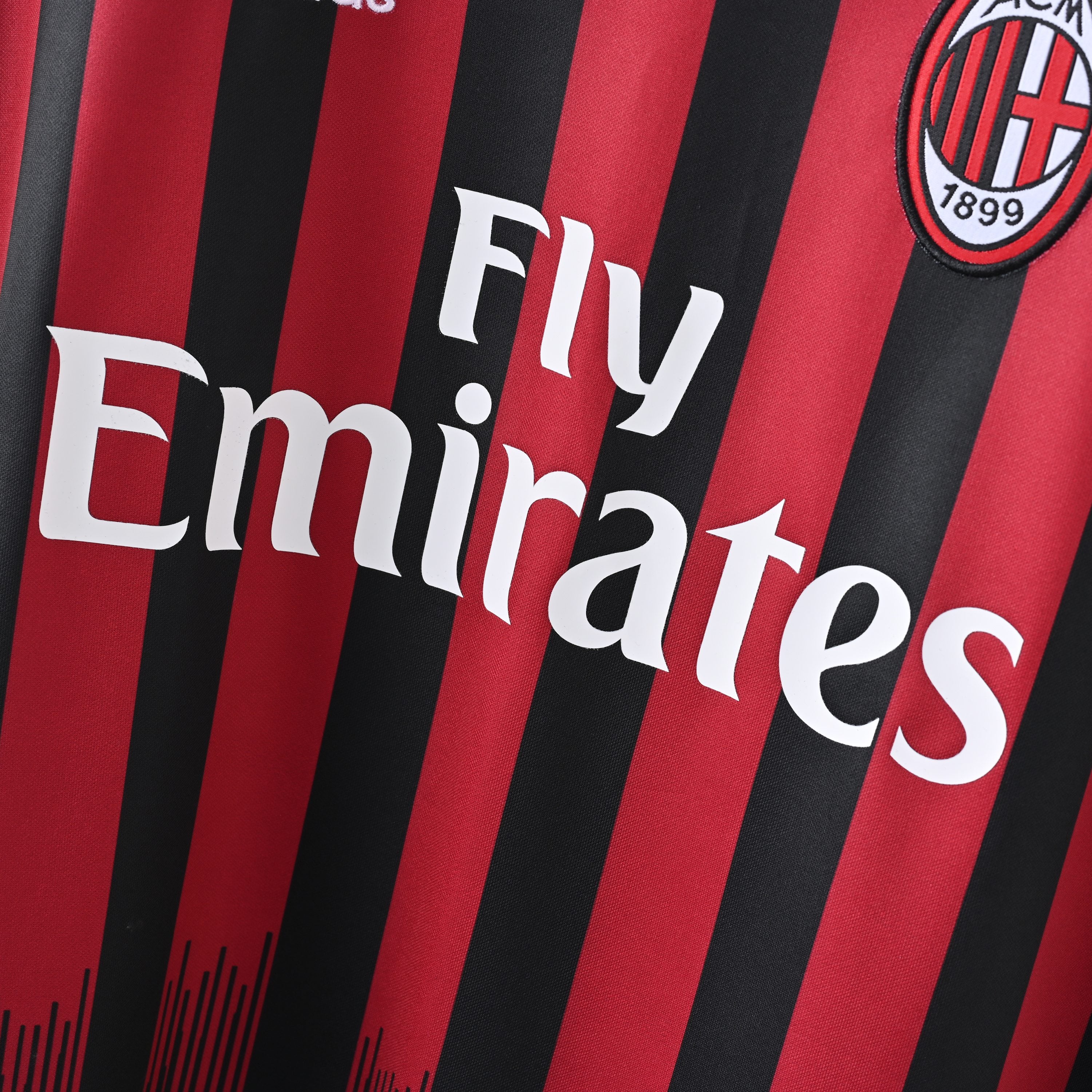2016 2017 AC Milan Classic Home Football jersey 16 17 AC Milan Retro Soccer Shirt S-XXL