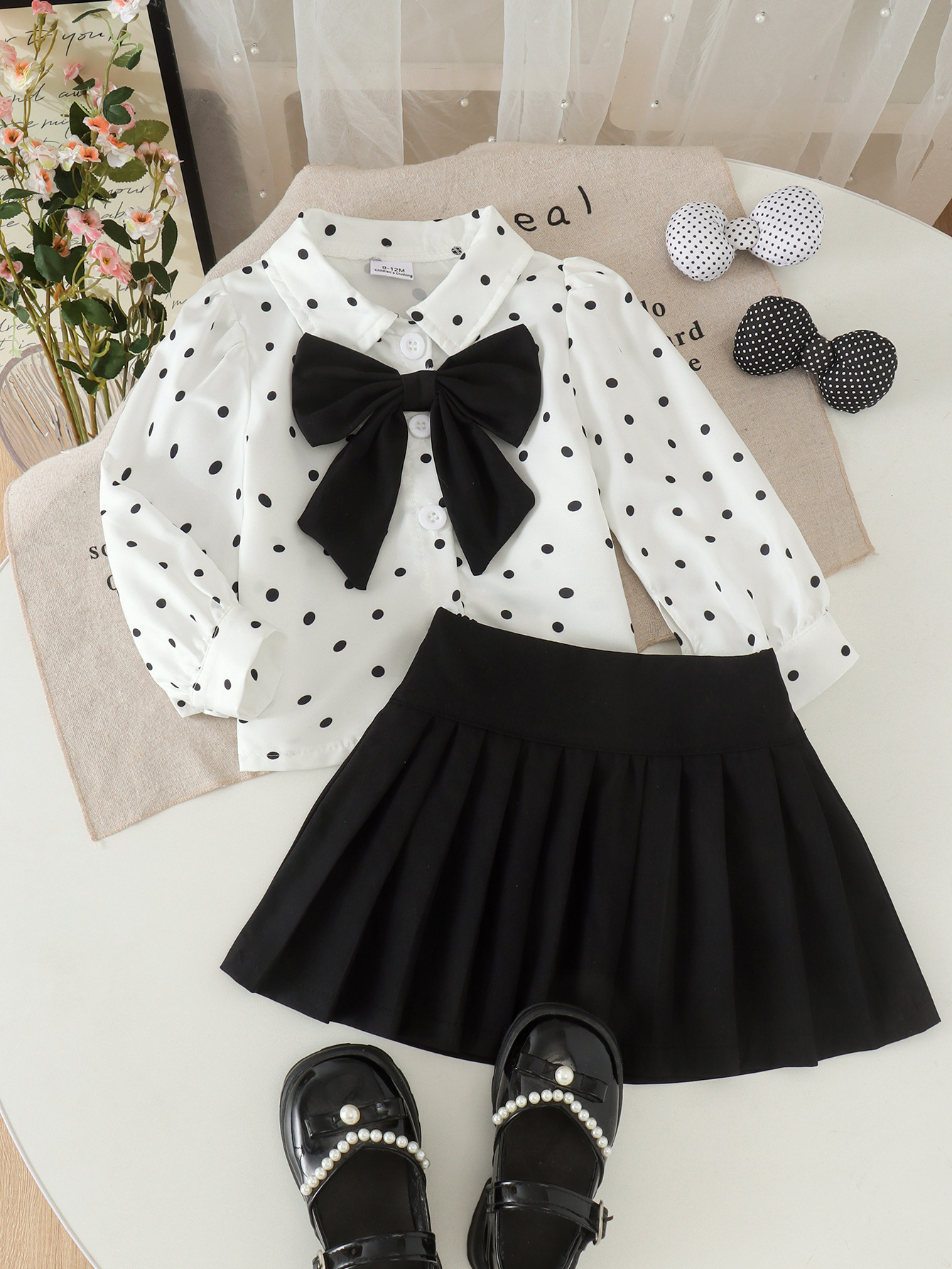 New Europe and America Girl Baby White Polka Dot Bow Long Sleeved Shirt Black Pleated Short Skirt two-piece Set