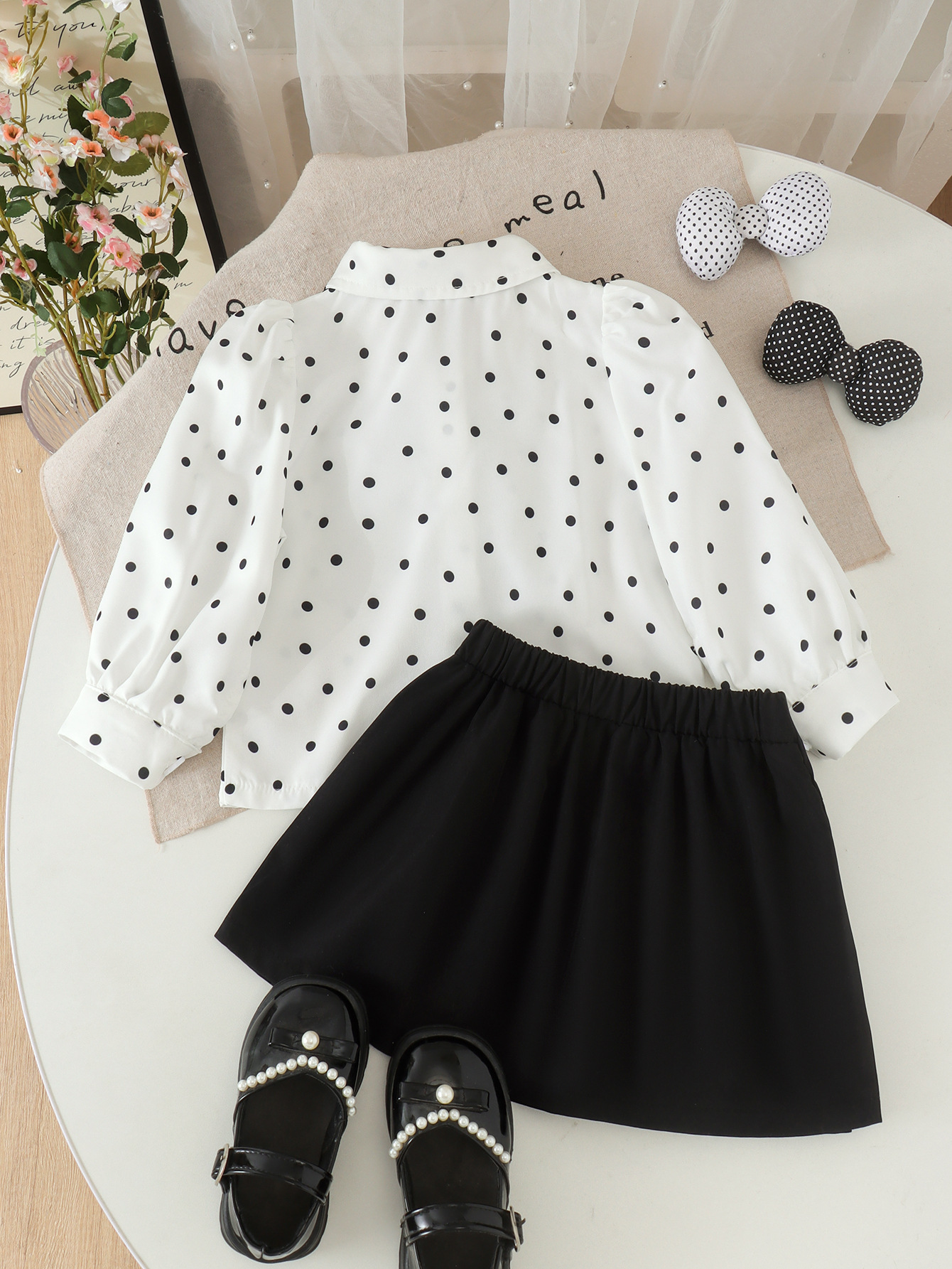 New Europe and America Girl Baby White Polka Dot Bow Long Sleeved Shirt Black Pleated Short Skirt two-piece Set