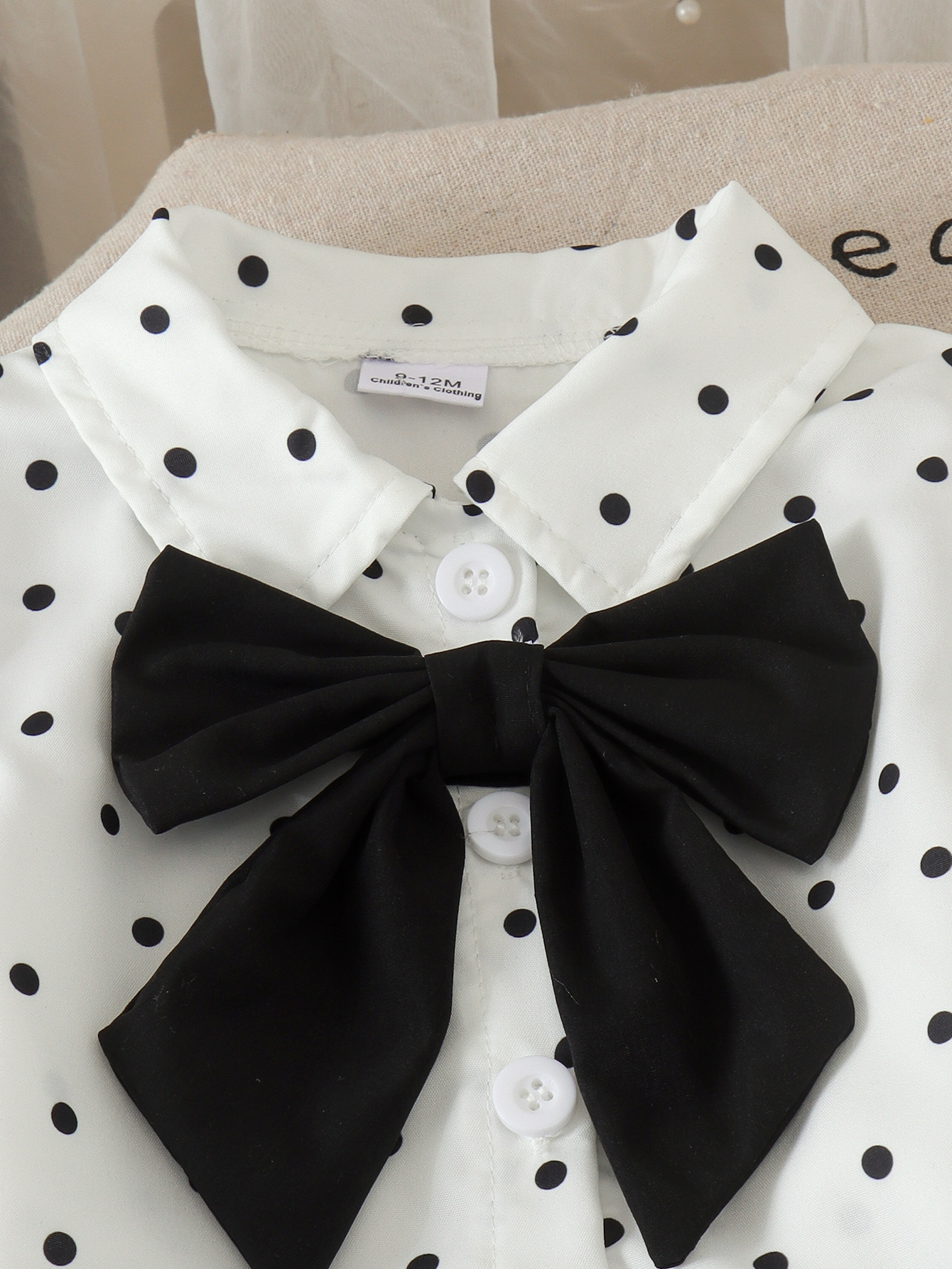 New Europe and America Girl Baby White Polka Dot Bow Long Sleeved Shirt Black Pleated Short Skirt two-piece Set