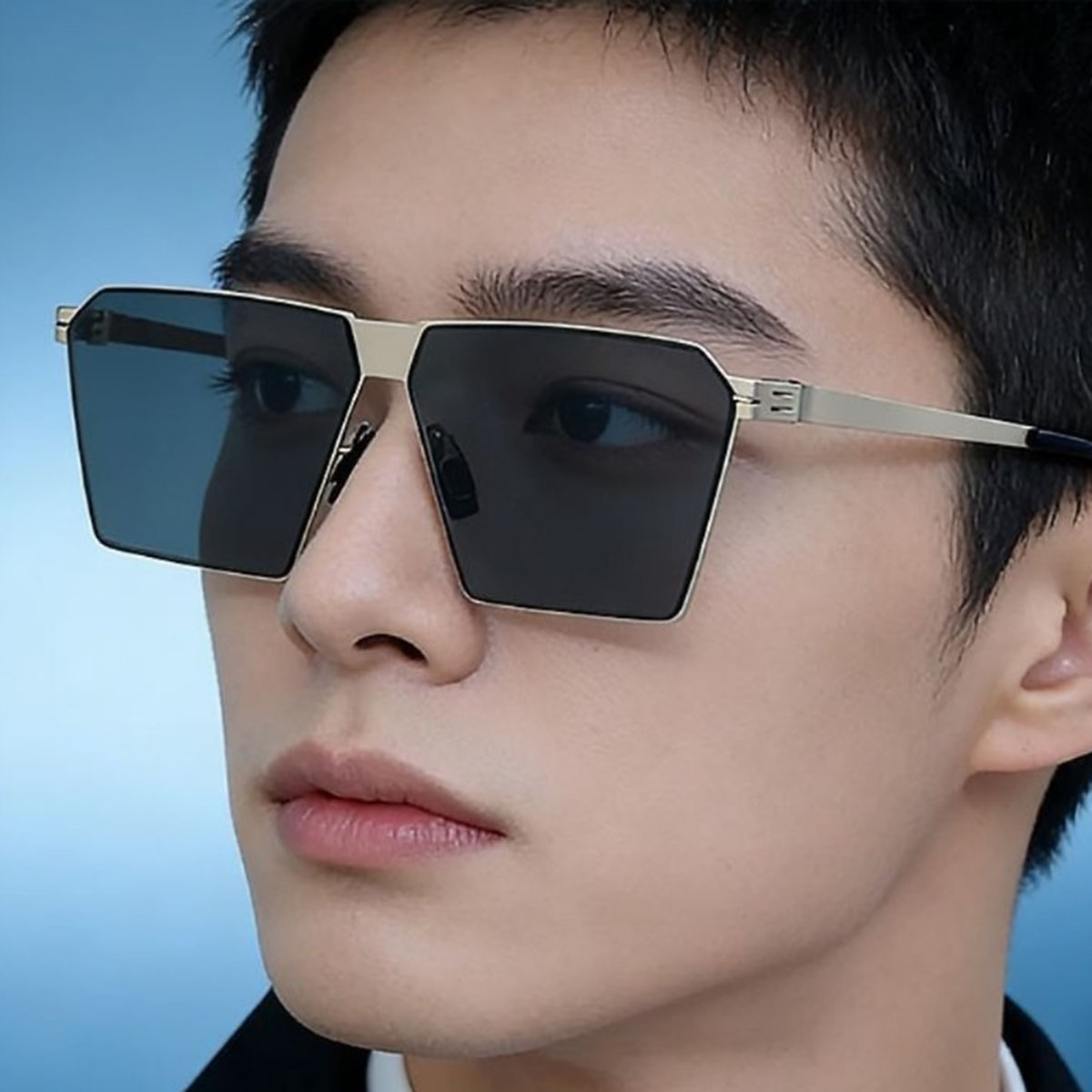 New Retro Boxy Ultra Light Men's Sunglasses, High-end Driving Sunglasses, Outdoor UV Protection
