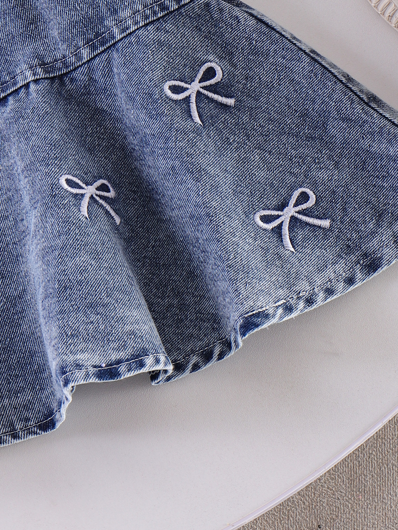 European and American Children's Clothing New Girls' White Butterfly Vest Denim Mini Skirt Two-piece Set