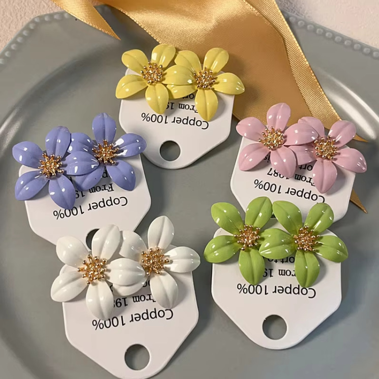 Fresh flower earrings light luxury and high-end feel versatile metal drip glazed earrings
