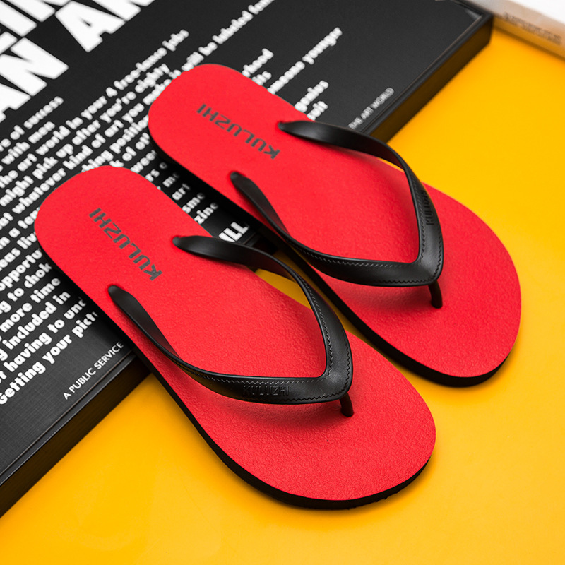 Fashionable and trendy flip flops for summer wear  men's sandals with soft soles and anti slip slippers  beach sandals