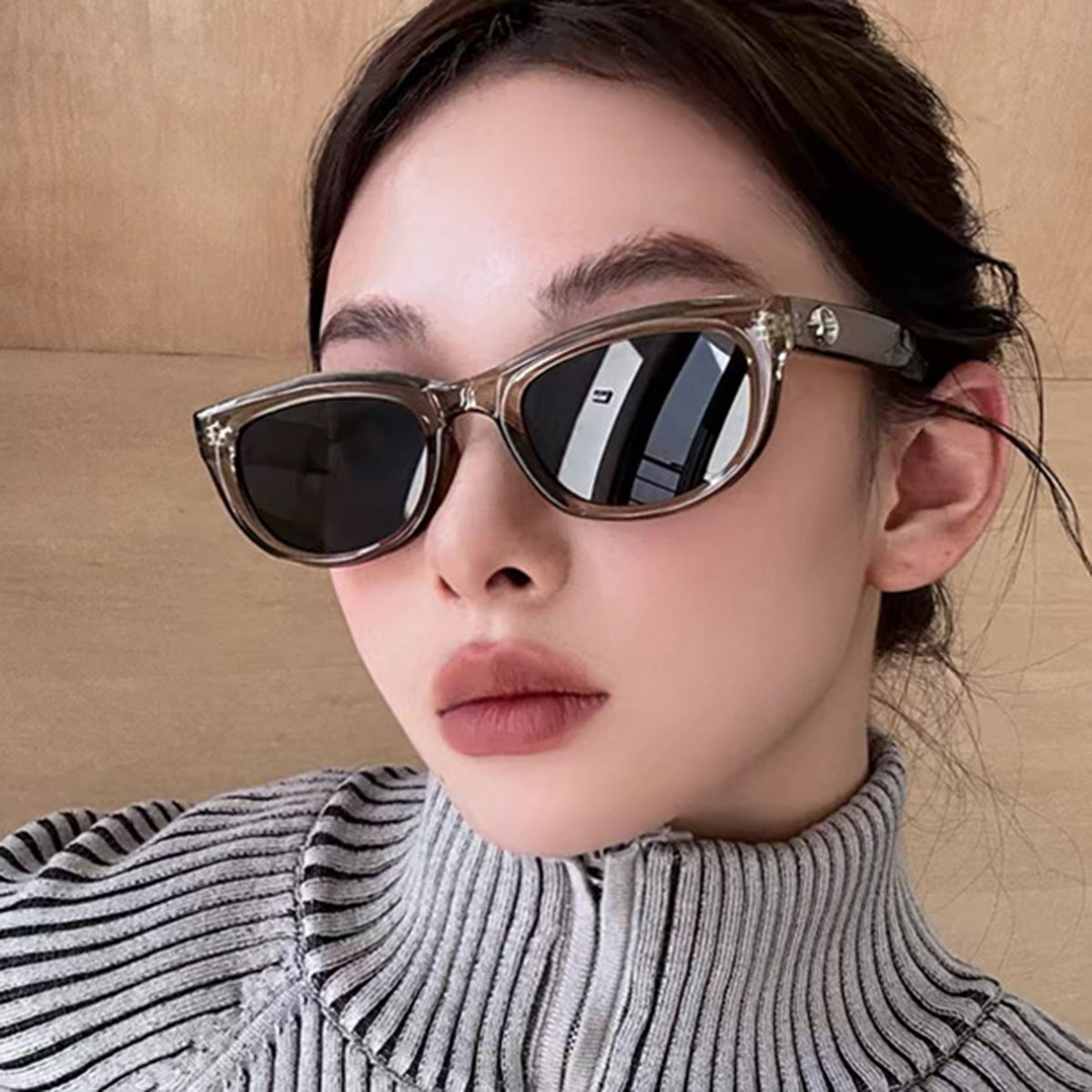 Olive Green Cat-Eye Sunglasses for Women To Make Faces Smaller and Add Style for Street Photography