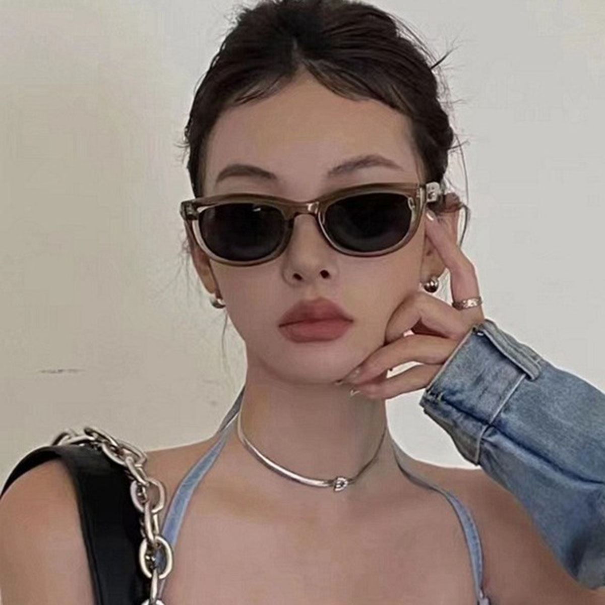 Olive Green Cat-Eye Sunglasses for Women To Make Faces Smaller and Add Style for Street Photography