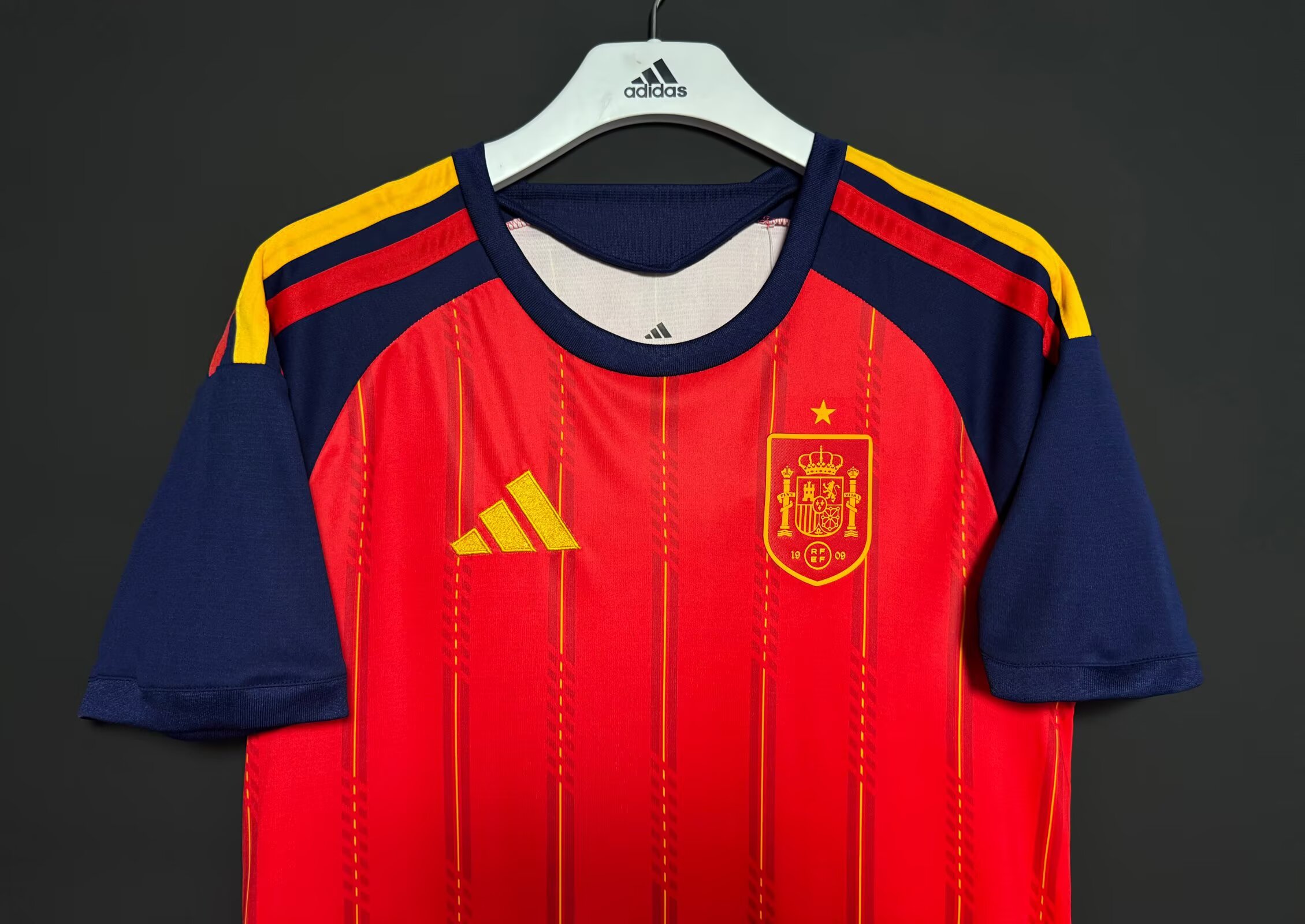 2026 2027 Spain Home Soccer Jerseys 26 27 Spain football Shirt S-4XL