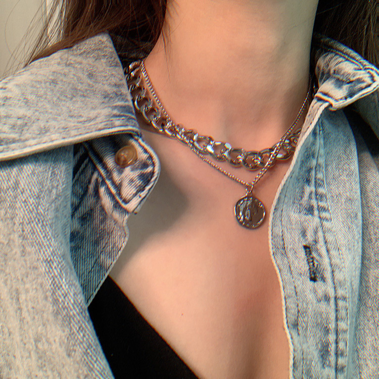European and American retro portrait exaggerated thick chain necklace double-layer personality chain hip-hop necklace short