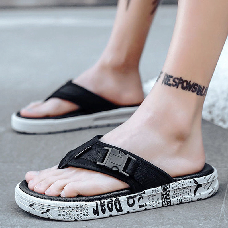 Slippers for men  summer new trend  beach sandals for outdoor wear  anti slip and anti odor casual men's versatile flip flops