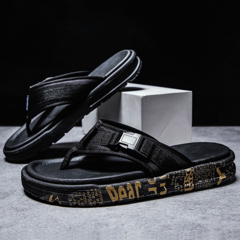 Slippers for men  summer new trend  beach sandals for outdoor wear  anti slip and anti odor casual men's versatile flip flops