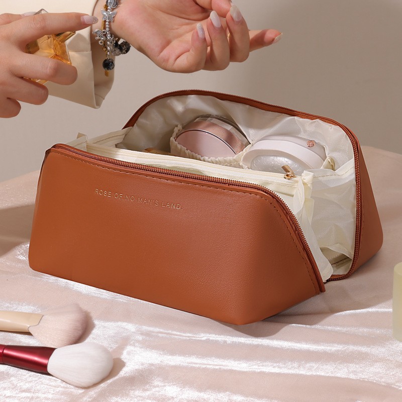 Portable Travel Cosmetics Storage Bag Large-Capacity Makeup Bag Waterproof Beauty And Skincare Beauty Pillow Toiletries Handbag