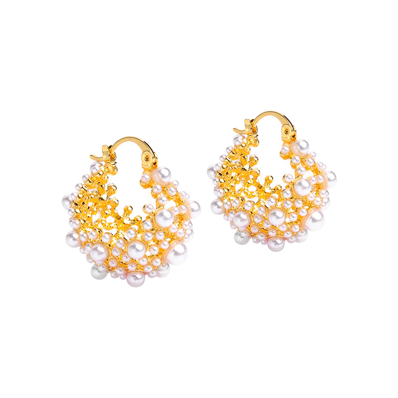 Vintage style Ear Buckle Pearl Earrings Sweet and Luxurious 18k Gold Plated Earrings