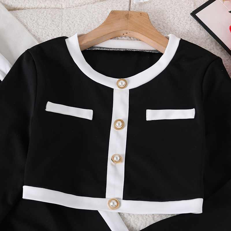 European and American style fashion Girls' round black and white contrasting splicing long sleeved short top sweatpants 2pcs/set