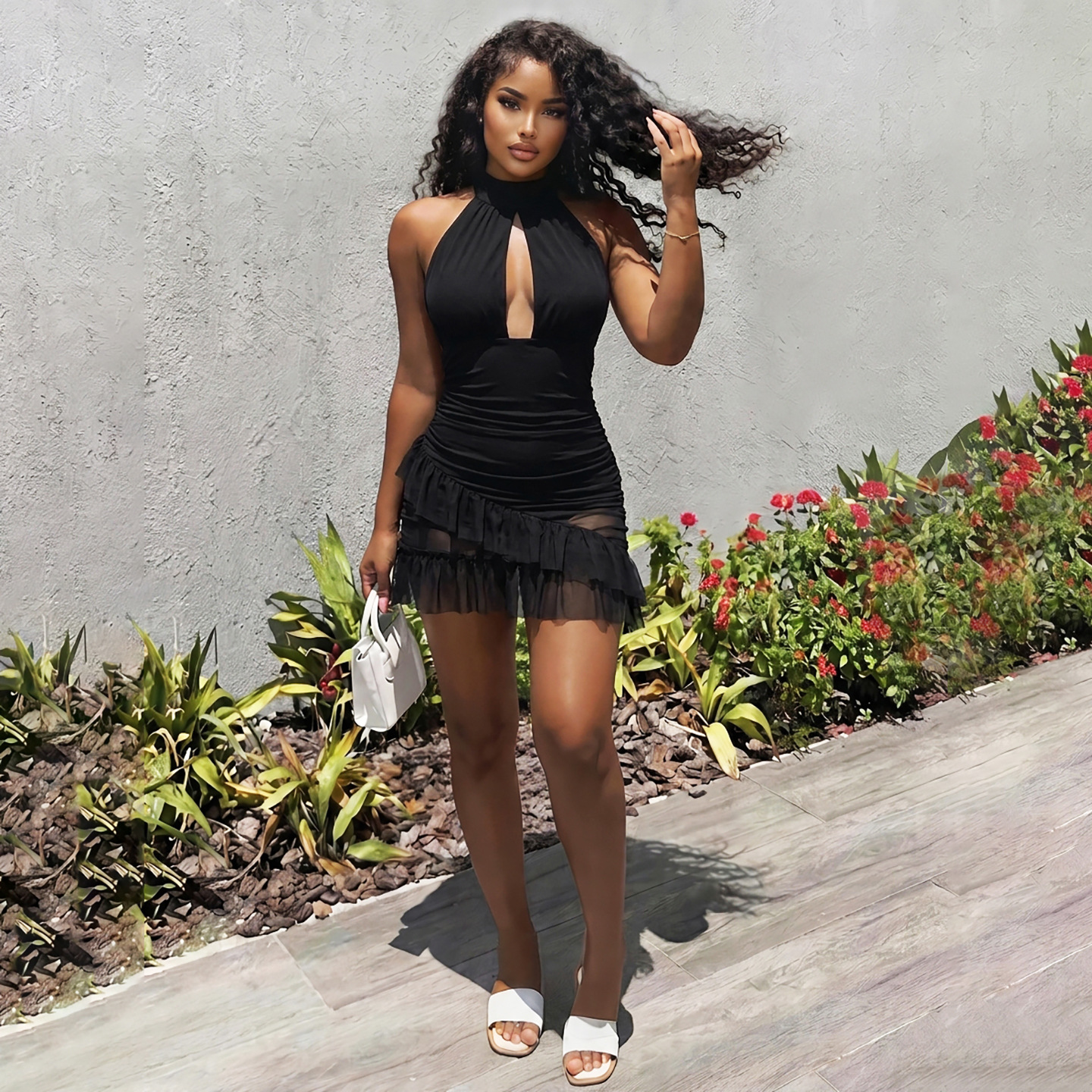 Free delivery of high-quality 2026 new summer women's clothing hot selling sexy hanging neck exposed backpack hip dress
