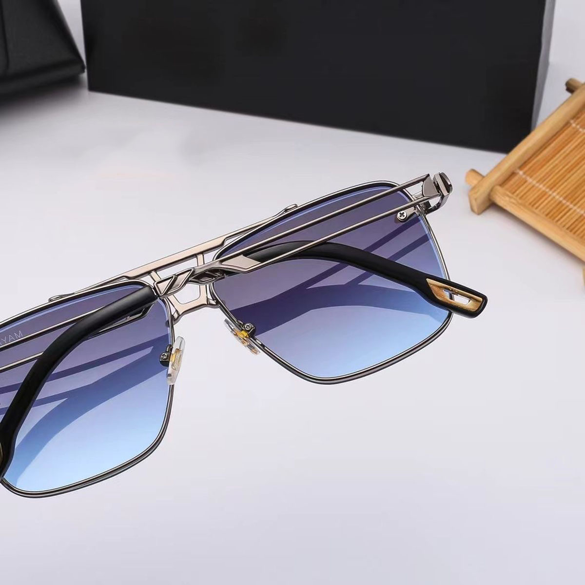 New Fashionable Sunglasses - Men's Sunglasses, Women's Large-framed Glasses, Driving Glasses
