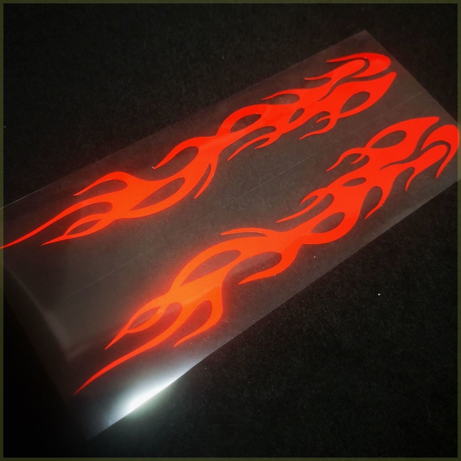 2PCS Reflective Flame Shape Motorcycle Decals Flame Stickers Waterproof Car Sticker Decals Motorcycle Accessories Universal