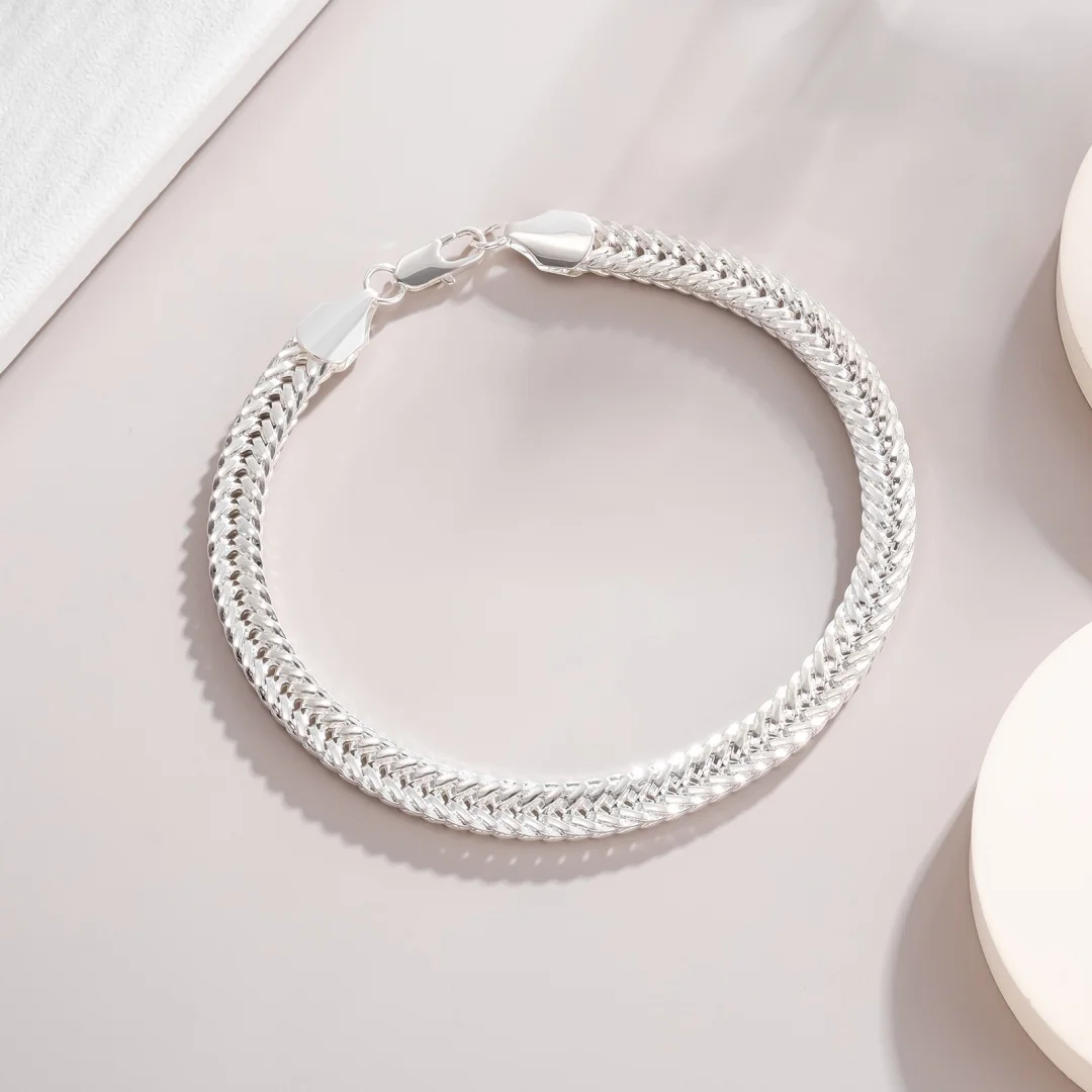 Premium Quality 6mm Lobster Clasp Bracelet for Men Elegant Golden Plating Fashionable Jewelry Accessory