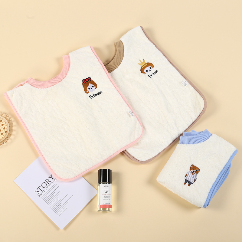 Coral fleece children's four season wash towel  multifunctional waterproof  baby face mask  brush brush pocket  drool towel