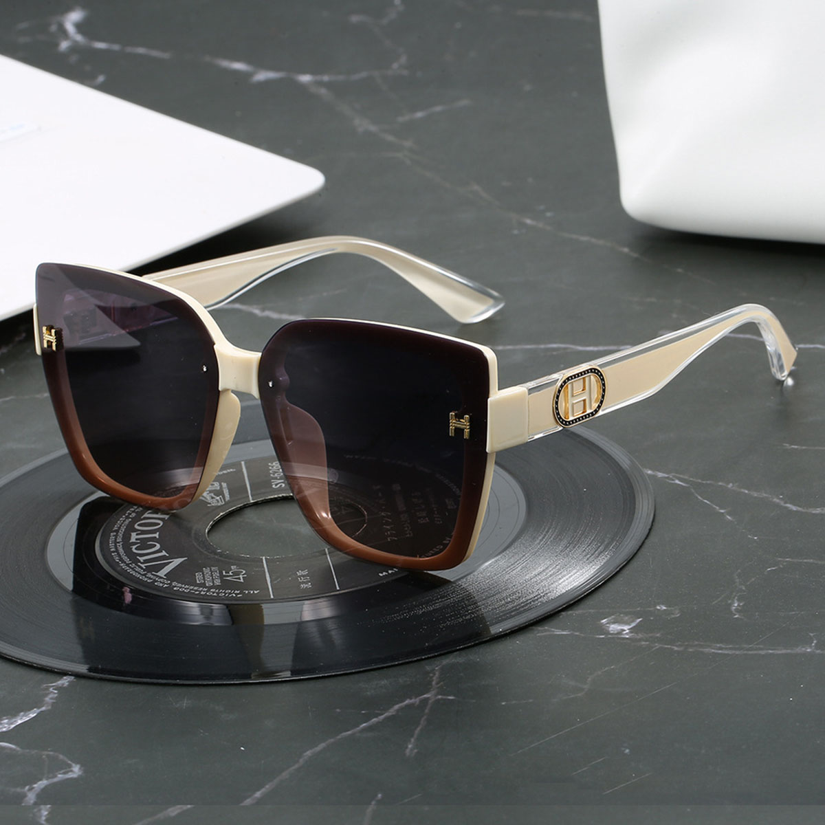 Sunshield Women's Sunglasses, Driving Sunglasses, Trendy Men's Sunglasses, Sun Glasses for Men