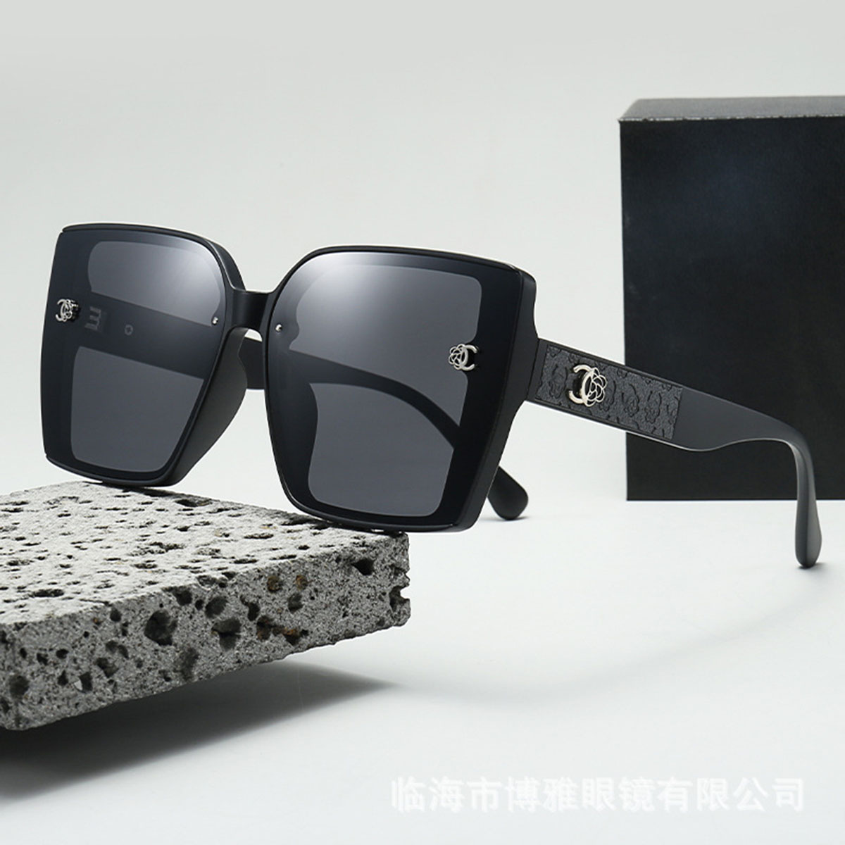 New Fashionable Sunglasses - Stylish Women's High-definition TAC Lenses for Strong Light Protection, Suitable for Street Photogr