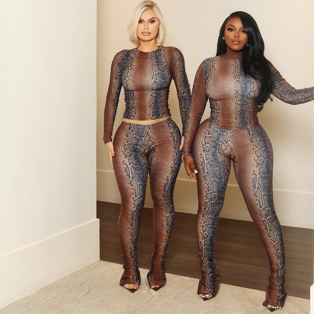 Serpentine Print 2 Piece Set Woman o-Neck Full Sleeve Tops+Skinny Peach Hip Long Pants Hot Girls Street Sexy Fashion Suits