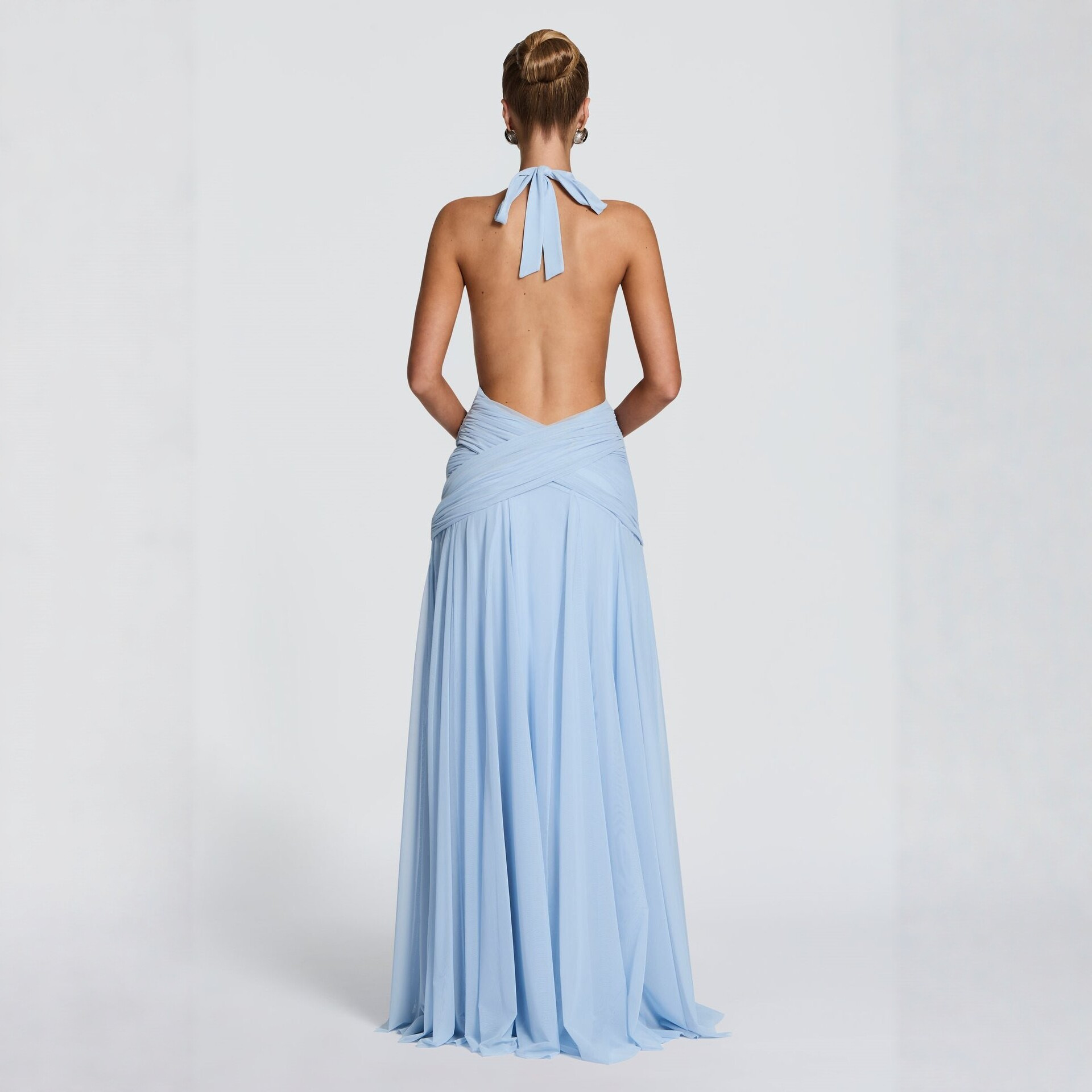 Free delivery of high-quality 2026 new summer women's clothing hot selling hanging neck deep V chiffon mesh long skirt