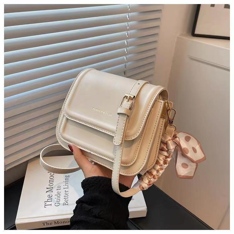 Women Shoulder Bags Designer Small Sling Bags Crossbody Bags  Fashion versatile large capacity simple handbag