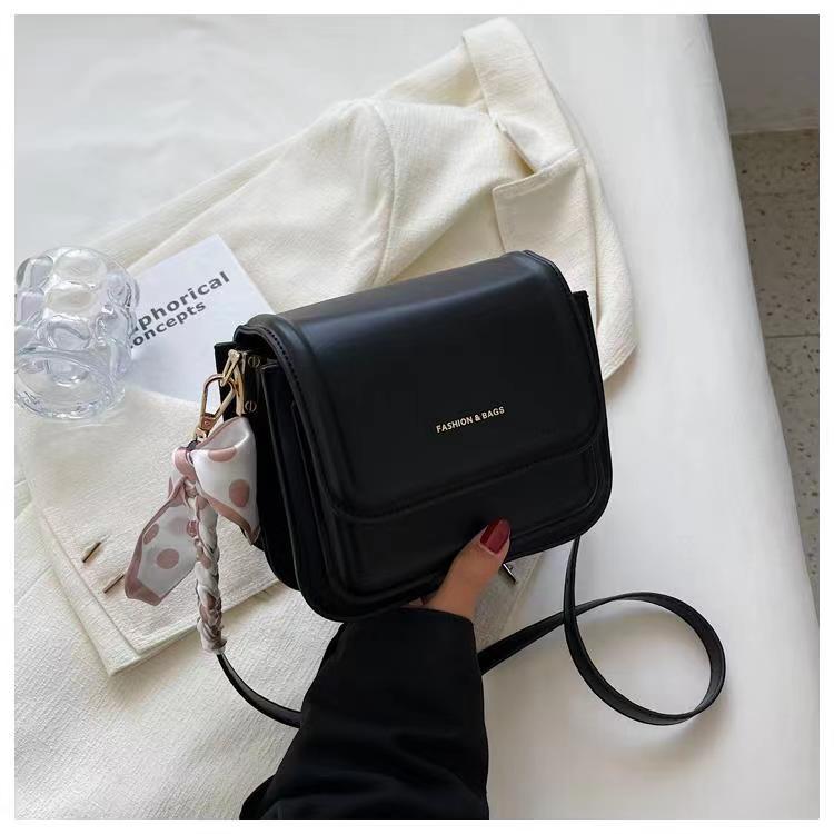 Women Shoulder Bags Designer Small Sling Bags Crossbody Bags  Fashion versatile large capacity simple handbag