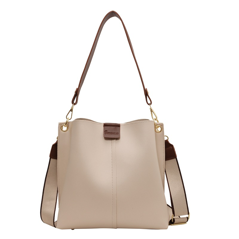 New handbag fashion large capacity bucket bag retro messenger bag shoulder bag suitable for leisure commuting party.