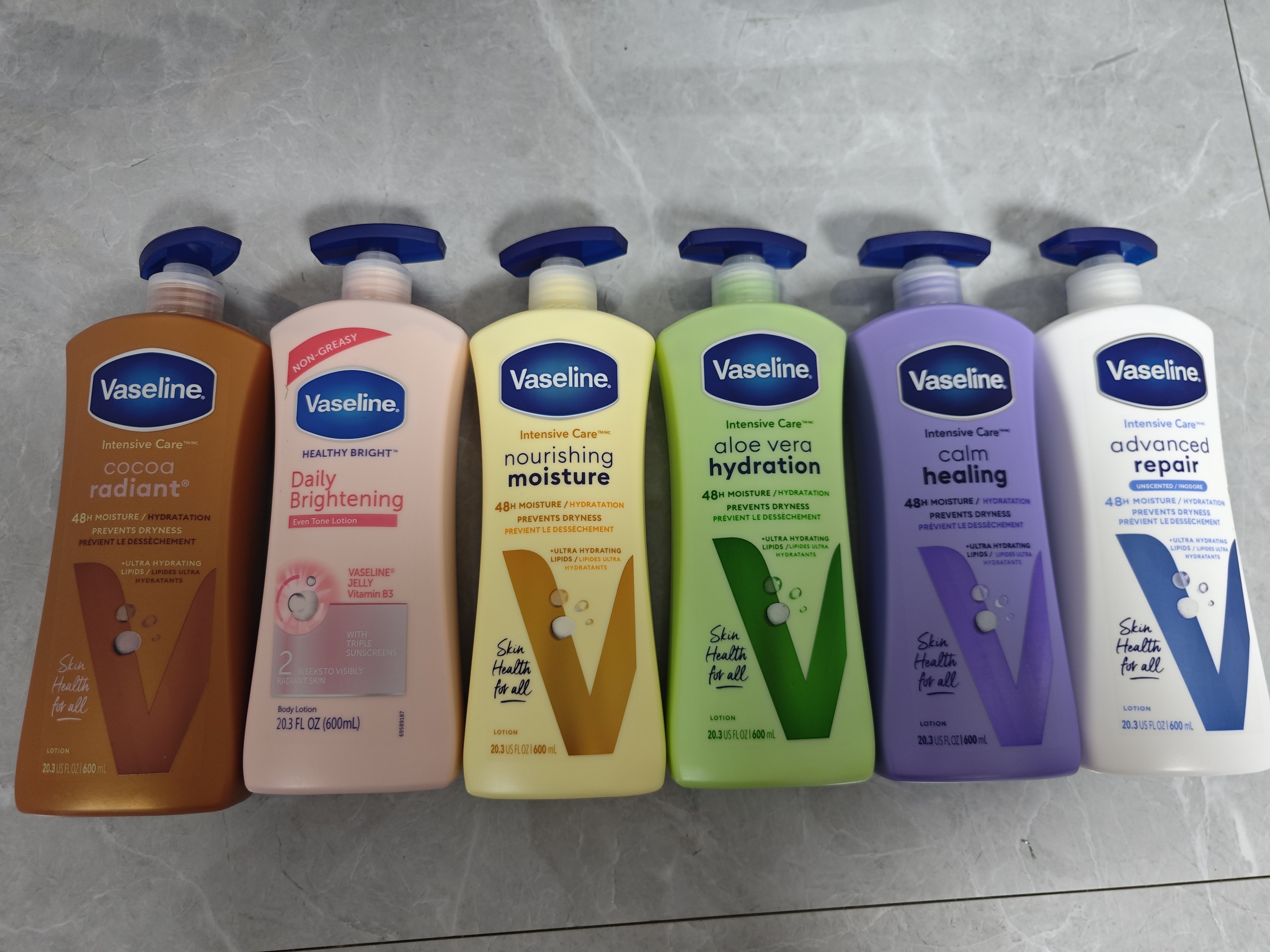 Vaseline Body Lotion Moisturizing Autumn and Winter Hydrating Whole Body Men and Women Long-lasting Fragrance Body Lotion 600ml