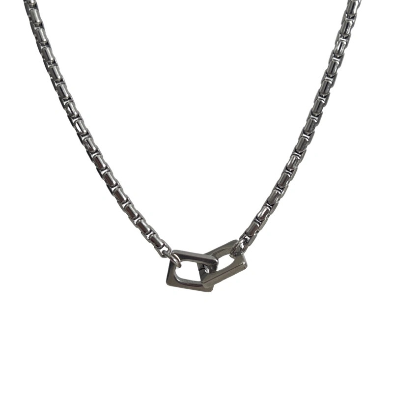 Minimally designed double loop necklace for men with a cool and niche style, light luxury street hip-hop collarbone chain