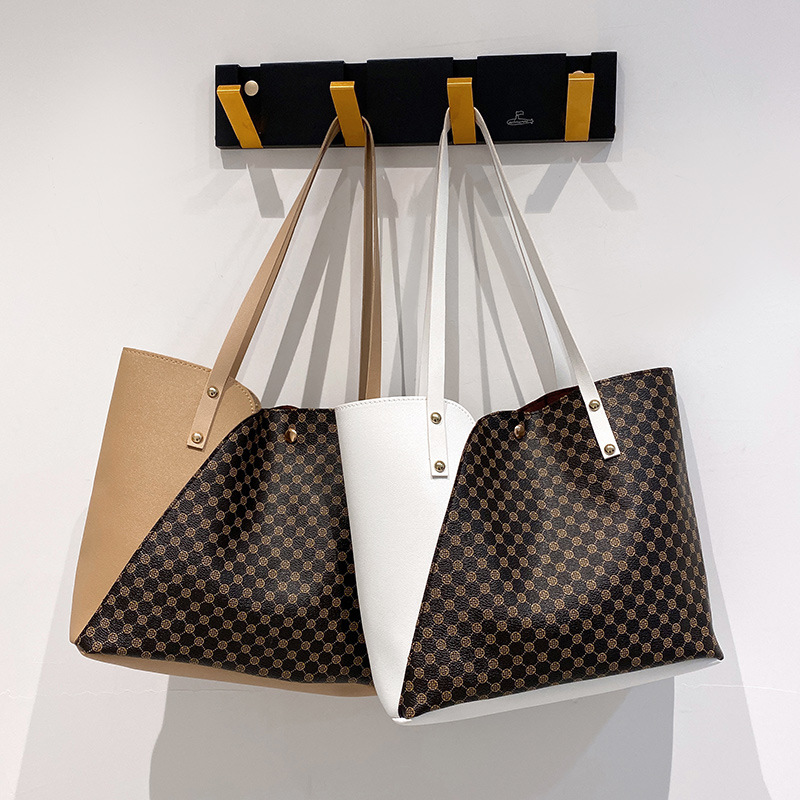 Trendy and versatile color blocked tote bag large capacity shopping bag mommy bag