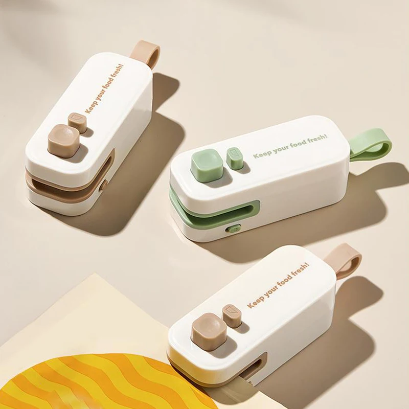 Mini Bag Sealer, Portable Handheld Vacuum Food Sealer Bag Sealing Machine For Plastic Bag Snack Bag,Rechargeable Food Bag Sealer