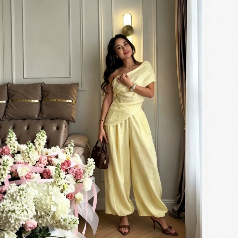Free delivery of high-quality 2026 new summer women's clothing hot selling one shoulder top+leg tied lantern pants set