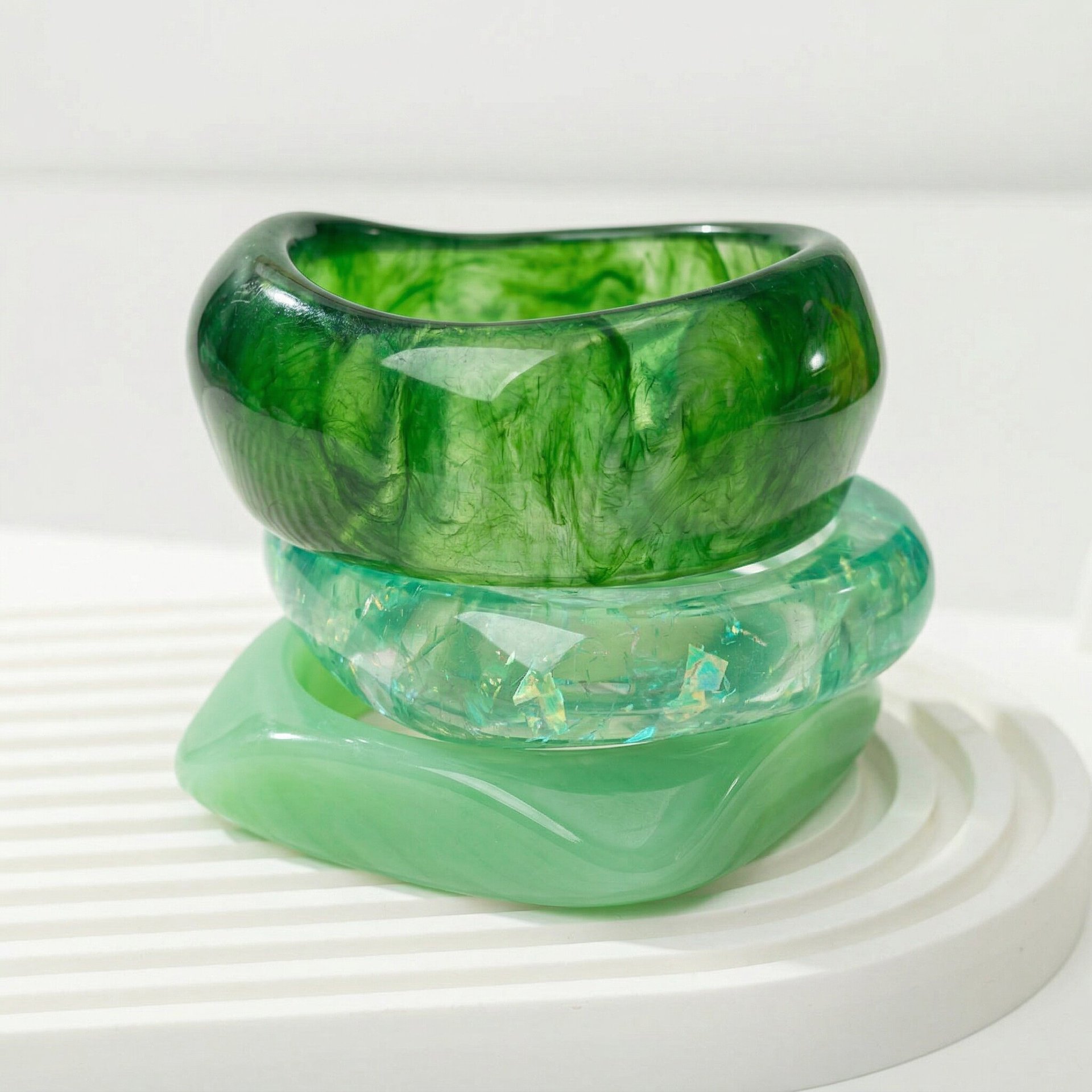 3-piece set of European and American dyed resin bracelets for women's curved irregular geometric bracelets