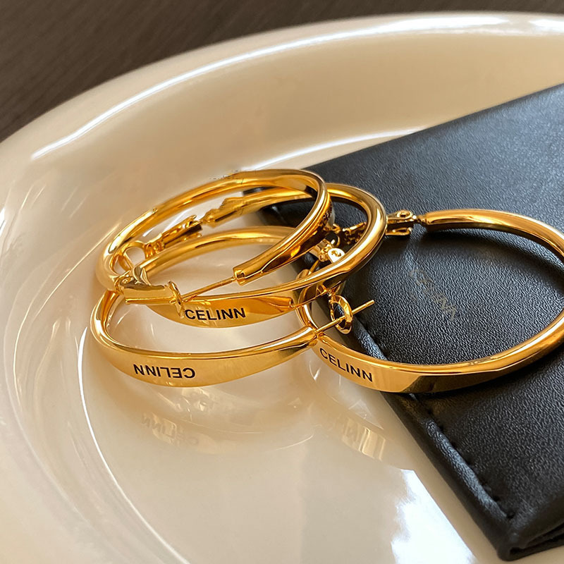 High end letter light luxury large circle earrings, feminine temperament exaggerated earrings, earrings, earrings, studs