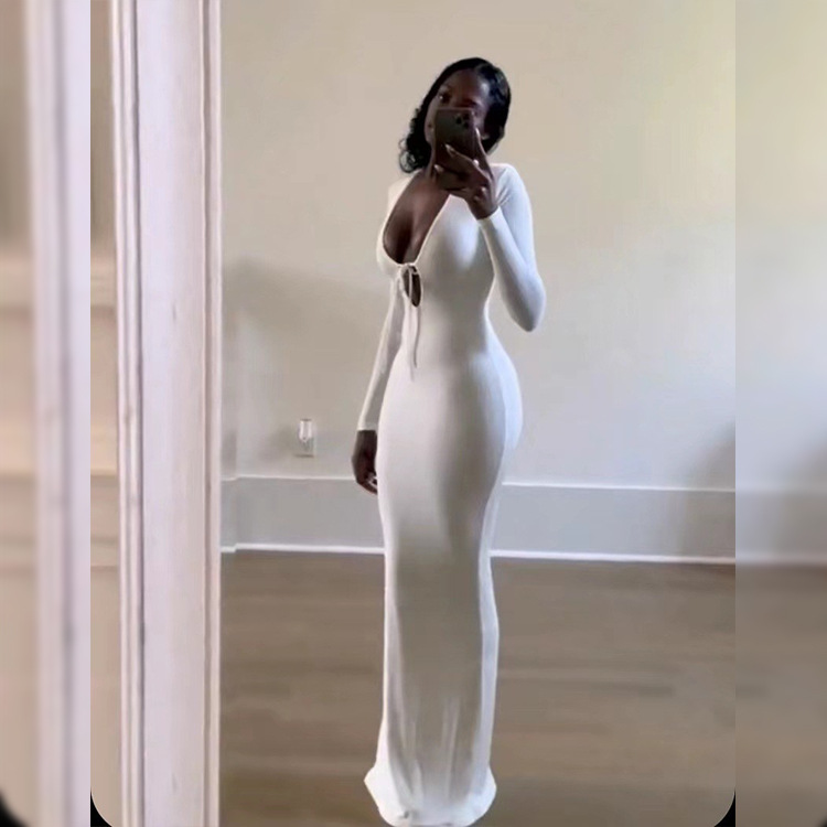 Free delivery of high-quality 2026 new summer women's clothing hot selling sexy deep V one-step dress
