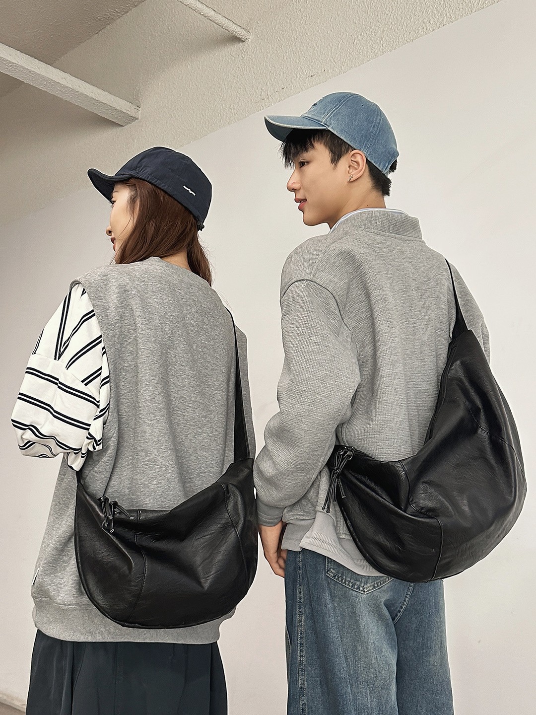 Men's crossbody bag street versatile large capacity dumpling bag INS style couple casual shoulder bag college student bag